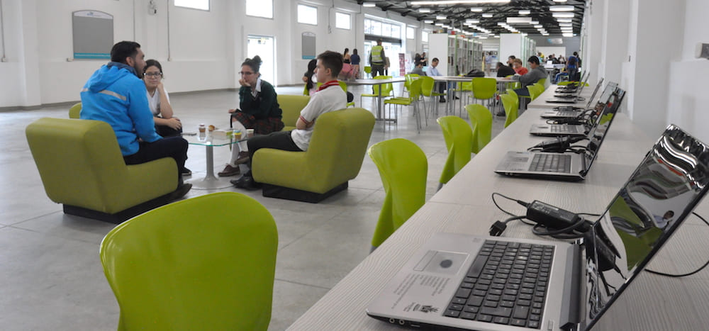 Complejo Turístico y Cultural la Estación de la Alcaldía de Armenia Biblioteca publica municipal EDEQ